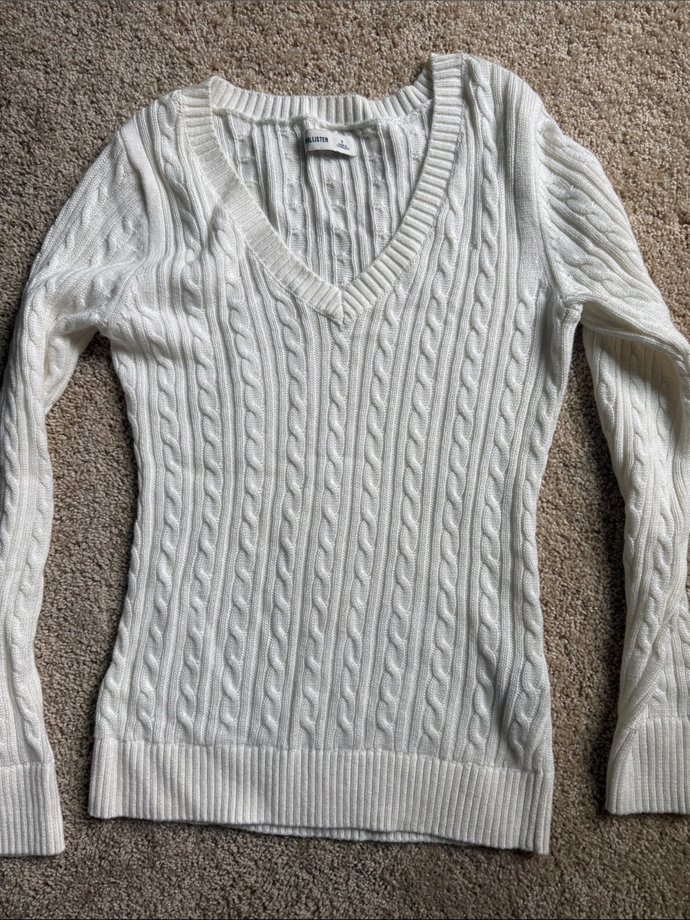 Hollister Cream Cable Knit V-Neck Sweater